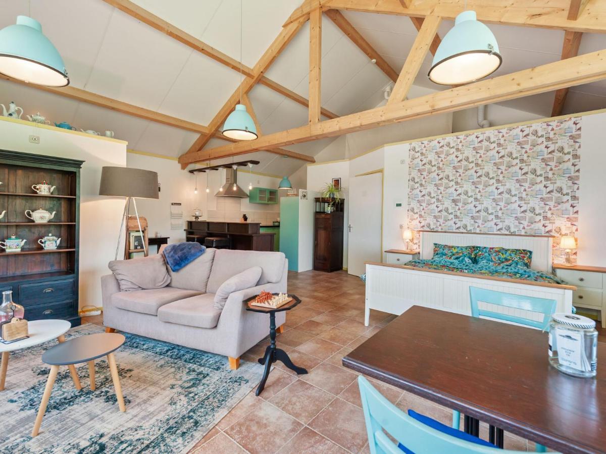 Enticing Holiday Home In Eastermar Near Burgumer Mar Lake Hoogzand Exterior foto